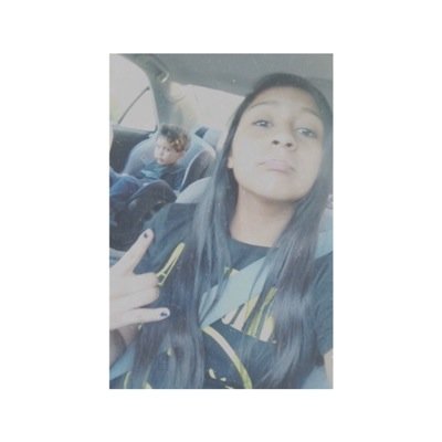 Im kaat , & i love a loser named luke hemmings . so yes ☺️