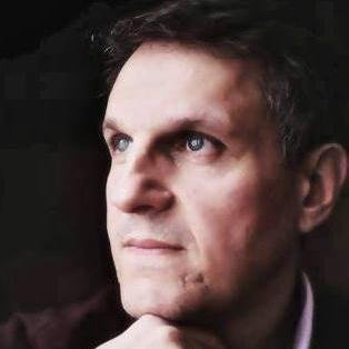 Otac Luke i Marka, kaldrmaš ceo život, @Ančuljak za ceo život, IT pola života, investicioni savetnik više decenija, autor.