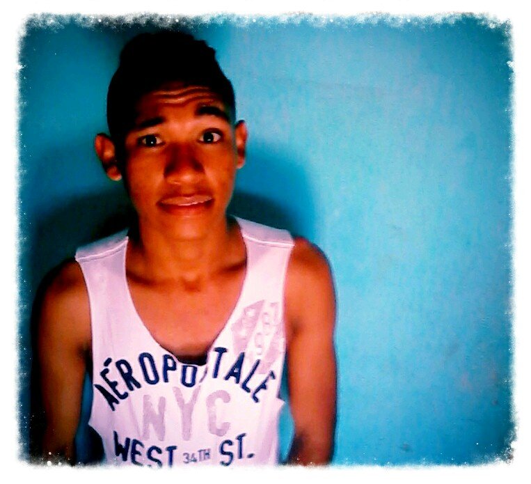 Chico alegre, sencillo, serio, 18 años, Estudiante Contabilidad