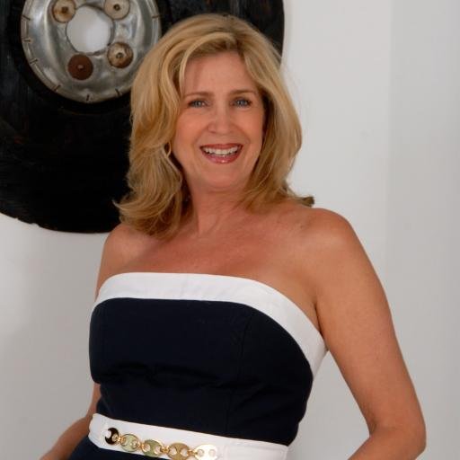 Luxury waterfront residential Realtor, Proud resident of South of Fifth, Miami Beach, and active member in the Miami Beach Community.
(305) 588-0677