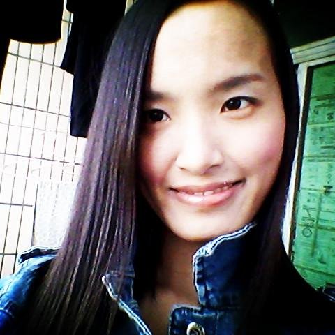 juliapapermill's profile picture. 