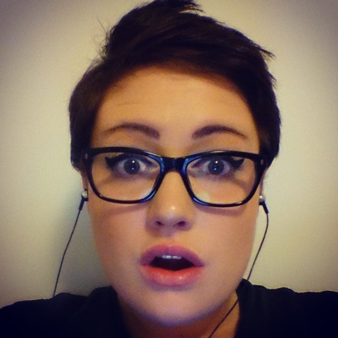 KK_ninetyfive's profile picture. Always reading