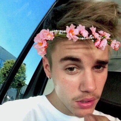 PLS FOLLOW ME JUSTIN