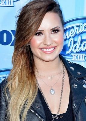 grupo no whatsapp pra lovatic se quiser entrar manda o número