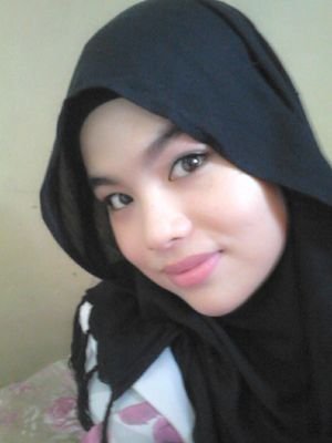 nadiaemelia's profile picture. 