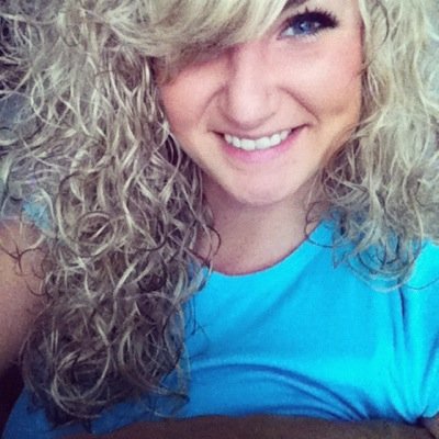 e_lucille's profile picture. Young Wild & Married