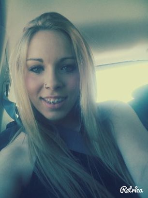 nereaesco's profile picture. ¿Acaso vivirías si supieras ya lo que te espera?