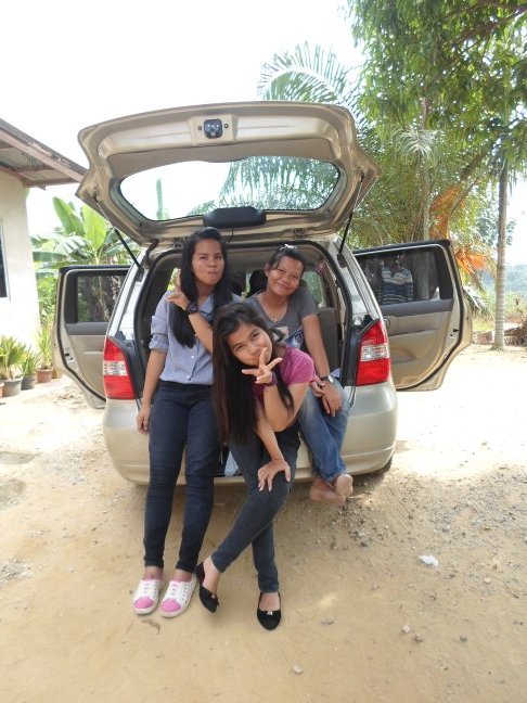 Ester_Pabrina's profile picture. Tuhan mengulurkan tangan-Nya untuk menolong mereka yang telah berusaha keras (y)