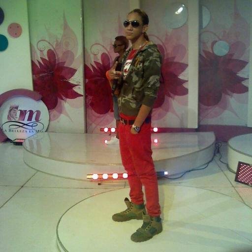 soy artista de musica urbana HiT:(ni_son)prod. Dj sonaja. Para contrataciones:8098278420 pedrito felix. Bbm:27A85091. whatsaap:809-513-9155