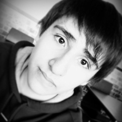 No me sigas xd(mentira sigueme :3)