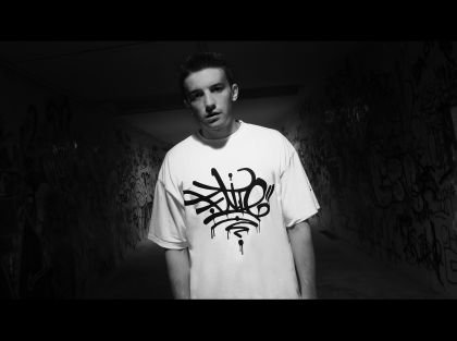 themladen's profile picture. 