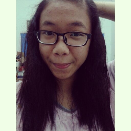 YolandSan's profile picture. Jesus is the light of my life♥ | IG : yolandsan | Management of Bunda Mulia University'13