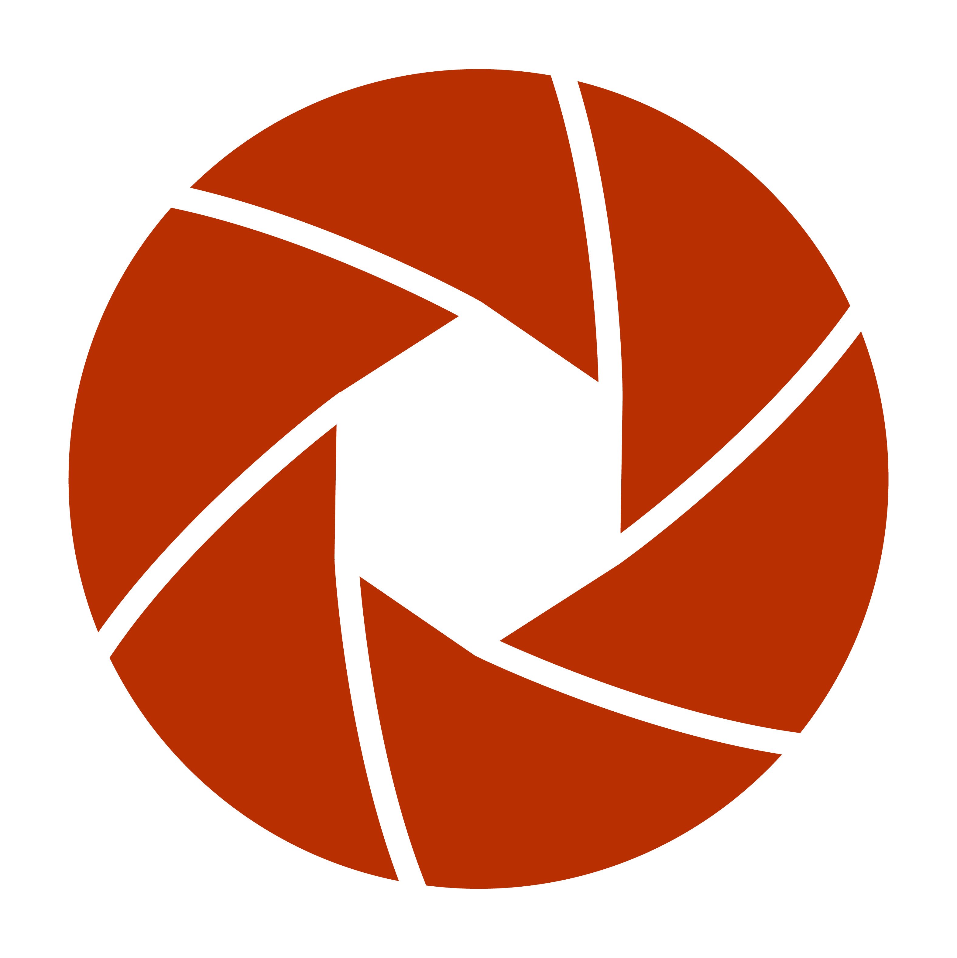 http://t.co/ngBD3sdTNi is a community of hobbyist photographers trying to improve themselves and their photography skills.  We post artistic and technical tips.