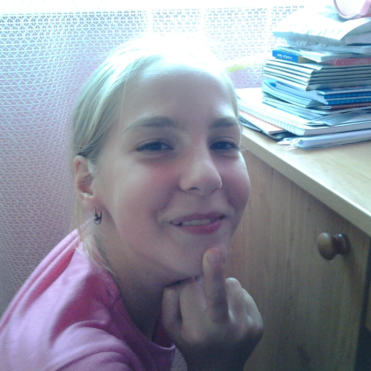 a nevem fany legjobb barim vivy.
