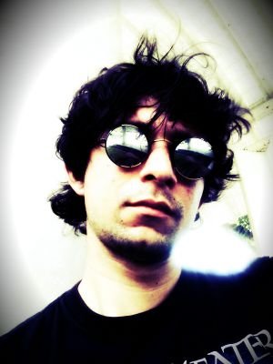 chato, feio e provavelmente usarei o que disseres contra ti. :p
