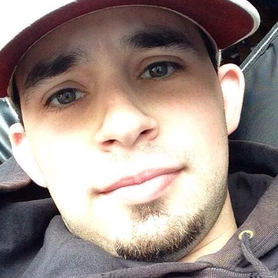 davey2128's profile picture. snapchat: davey2121