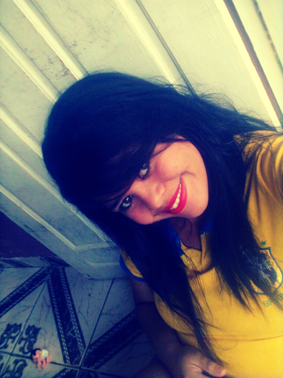 casada(THIAGO))