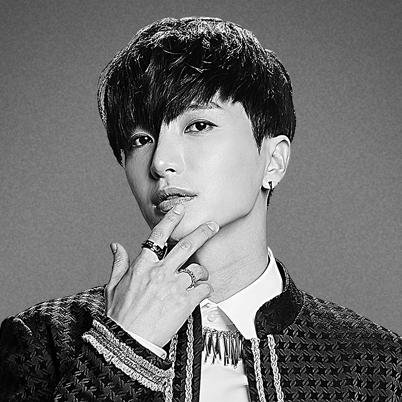 @special1004 Fanbased.

Super Leader of the Super group Super Junior

Member of the @WeLoveSuperJr fam

@WeLoveHeenim's Yeobo!