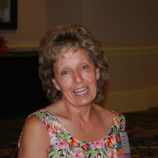 donnasimsavon's profile picture. love love my avon products....how would you like to earn extra money ?? contact me for info on AVON