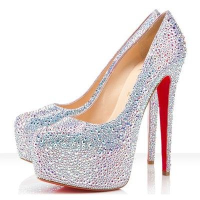 Girls spot on twitter! #beauty #fashion #offers #mustbuy