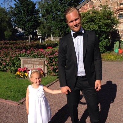 JensBergenstrom's profile picture. Mäklarstuderande som jobbar åt Svensk Fastighetsförmedling i Borlänge och Dalsjö Golf samt driver mitt egna företag JB32.