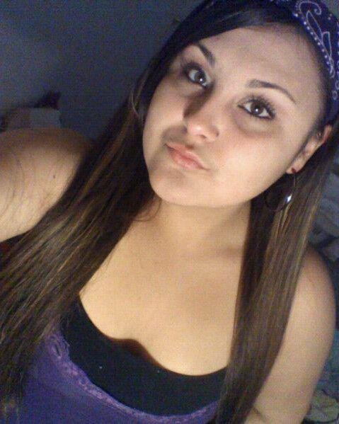 HI MY name is Sierra May Mcdonald and im 19 years old and i like to hang out and meet new people