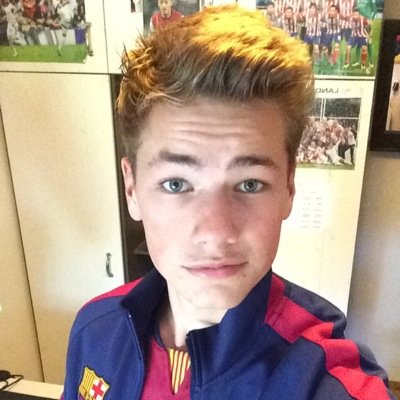 Follow MB's toine,erik,roman,bas -ajacied 4 life- insta; loveAJAX4ever_ -eriksen, kishna en ronaldinho zijn gwn moiboi