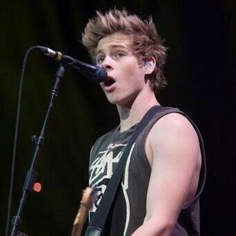 CDascotte's profile picture. Apprend a me connaitre et tu verras qui je suis