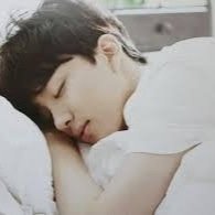 Mas tiempo has tardado tu en decirme un hola, que el tiempo que yo he enamorandome de ti. || 【Mi Sehunnie】