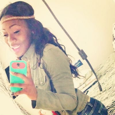 ImRodine's profile picture. Life can only be understood backwards ✌