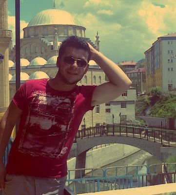 hseyin_1840's profile picture. Güvenmişim Anne Yaralı Bir Serçeye Hani Beni Belki Sen Gibi Sever Diyeeee Sen Beni Alır Bağrına Basardın Elin Kızı Öyle Değil işteee ... :/