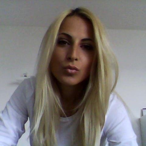 Put a little smile on your face :D La vita è bella :)))  Smile :D