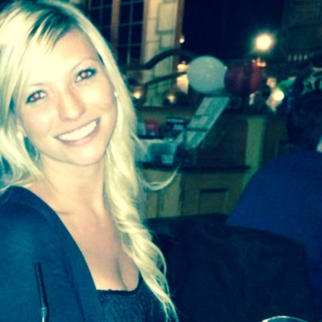 SophClarke93's profile picture. Live the life you love & love the life you live