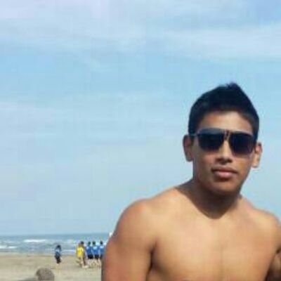 Entrenador de crossfit gym# bodyfactory gym. 5am 8am 3 a 5pm