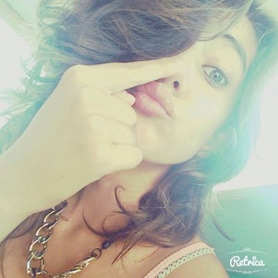 'Una princesa que tiene en mente que nada es para siempre'Siempre luchando para conseguir cualquier cosa 'sino te gusta no mires , es lo que toca'