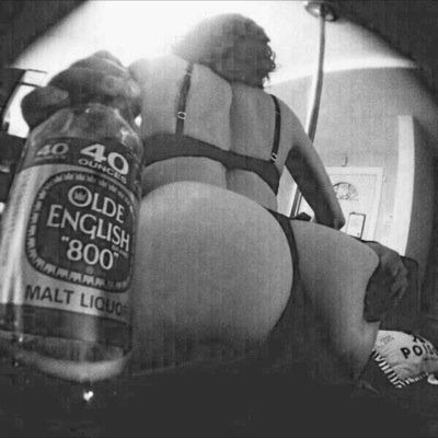 I only want girls to follow me 
Freaks