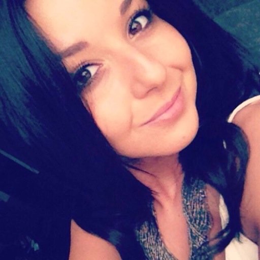 Stephanie Van Houtvinck / Student Communicationmanagement PXL / 25 yrs / Genk. - A goal is a dream with a deadline.