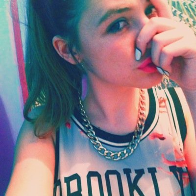 FOLLOW BACK, FOLLOW FOR FOLLOW. 
#TeamInsomniaque