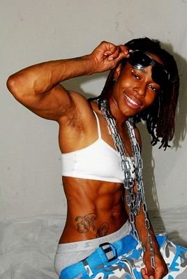 Rapper,Sinqer,Dancer,Sonq writer