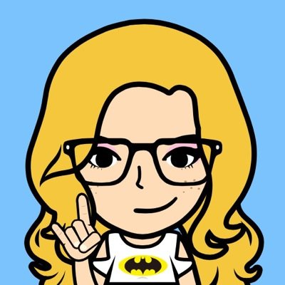 Just a normal girl that loves batman so yeah:)☆