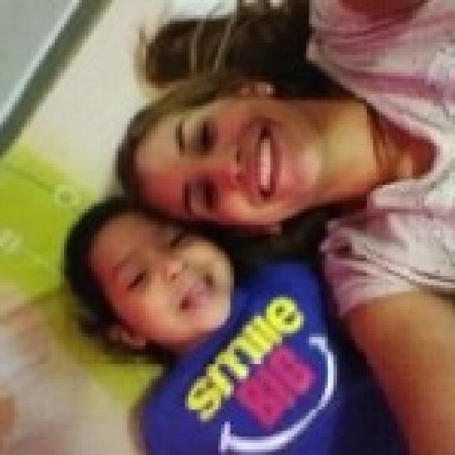 sb_yesenia's profile picture. 