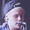 Hi you just got free follow @damnasxton please follow her and rt the link in bio thank you ☺️