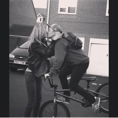 Follow me I follow back