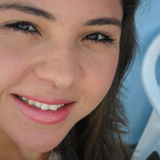 Soy muy aficionado a valle angelica y jaime camil ... 
grande # amor Profesional
Insta:miih_ravelli
face:Mih Ravelli
:)
