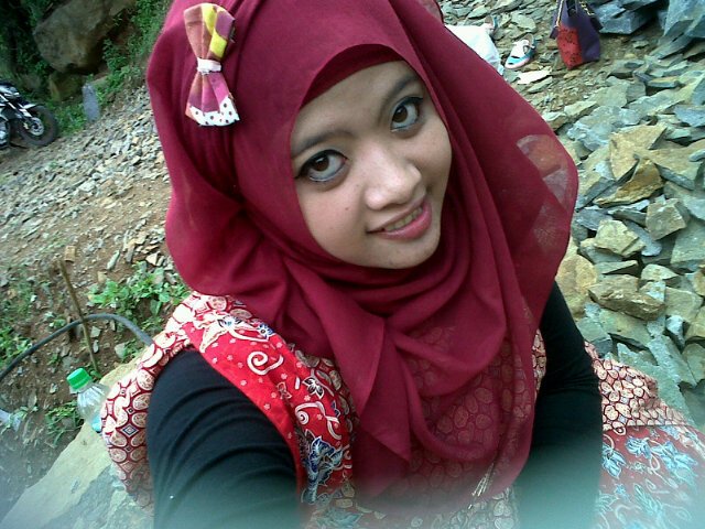 .Åk̶̲̥̅̊ů tdk akn prnah menjanjikan u/ sebuah perasaan, tp Åk̶̲̥̅̊ů bisa menjanjikan untuk sebuah Kesetiaan .. ;)Fb : uny niozt blue pin:277A3419
