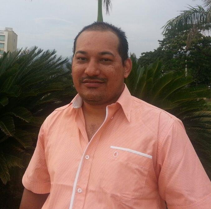 Vallenato de Sangre, Corazon y Pasion. Lic en Matematicas e Informatica, Especialista en TIC, próximo Magíster de la UN, Gerente de AIRES JMA.