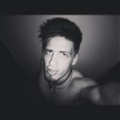 Comunicación Social!! USM!!! No creo en nadie...Sólo en mi!!! Insta: @madeinccs94