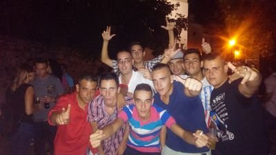 Eeee aprendioo q laa vida es duraa.. peroo maas duroo soi yoo joj