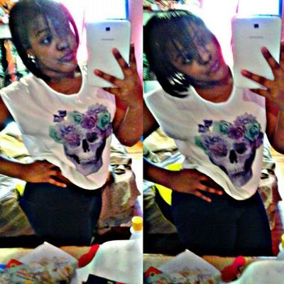 follow me I follow back old twitter @Eliahsg