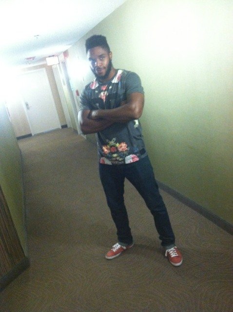 IM THAT DUDE ask about me

# Vuu Alumni
# IG:  LEEHARRMS_